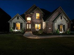 431 Trailwood Cir, Centerton, AR 72719