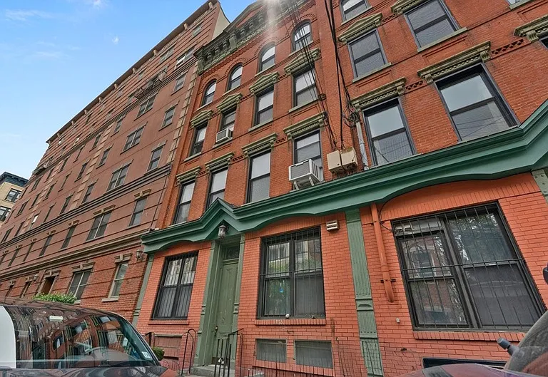 159 Newark St #3D — Photo 1