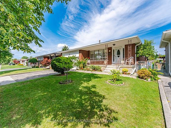 2nd image of 19 Earldown Dr