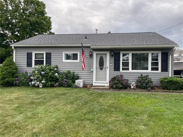 37 Leroy Dr, Riverside, RI 02915