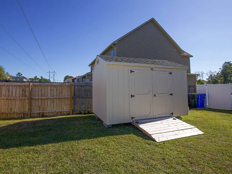 3028 Helmsman Dr — Photo 51