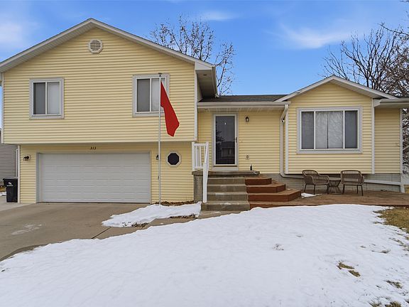 2nd image of 313 SE 30th St