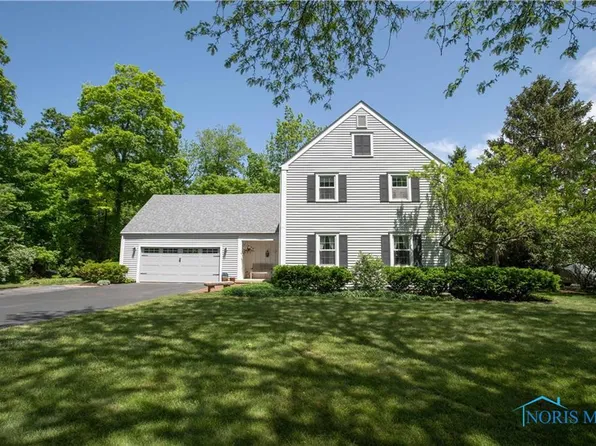 66 Back Bay Rd, Bowling Green, OH 43402