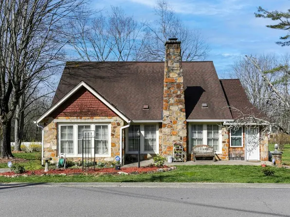 376 Bristol Ave, Andrews, NC 28901