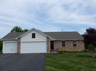 10498 Tallgrass Trl, Poplar Grove, IL 61065