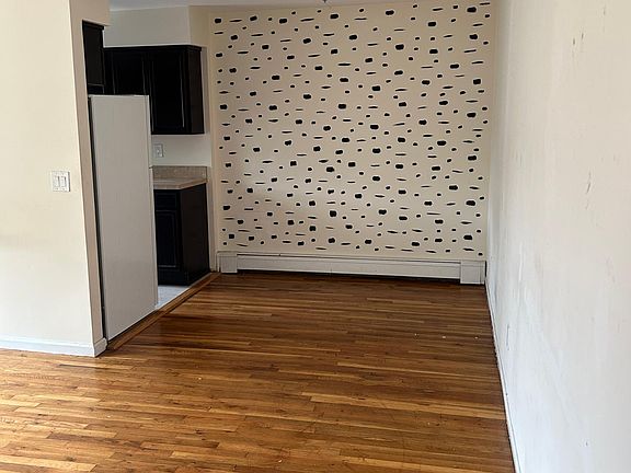 3rd image of 147 Egbert Ave Floor 2