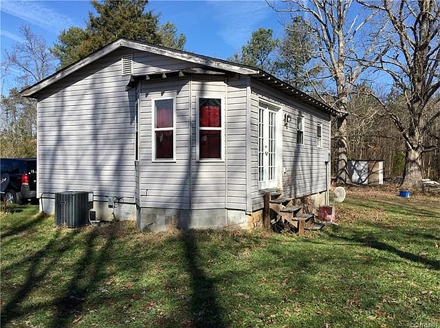 2nd image of 23919 Williamson Rd