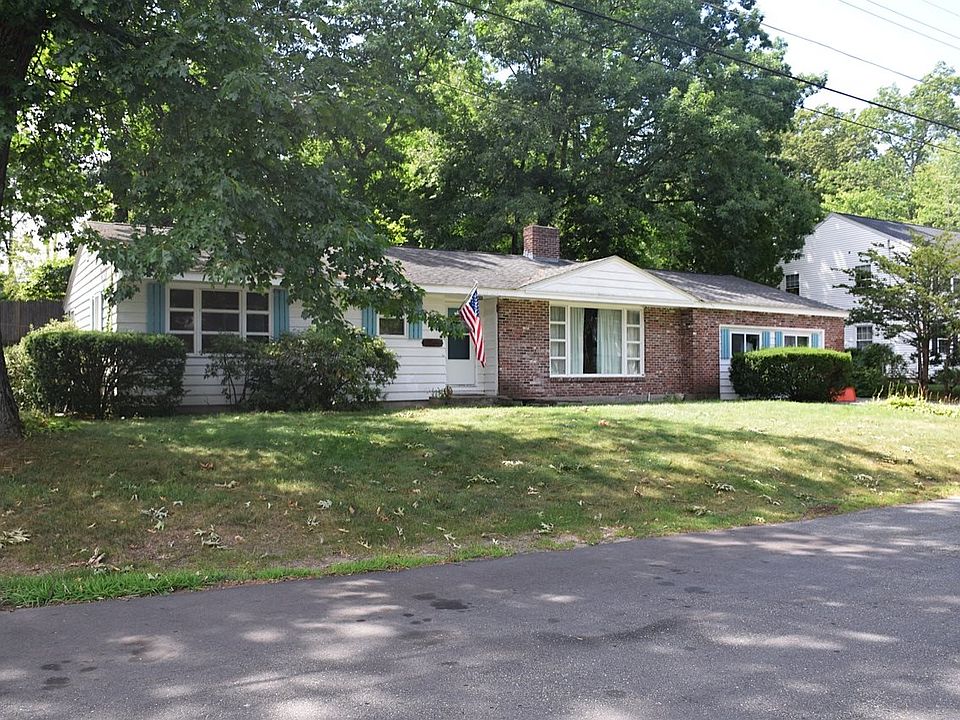 1st image of 6 Birchwood Dr