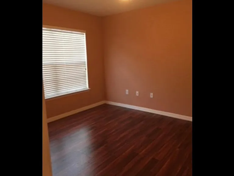 4045 Pemberly Pines Cir — Photo 6