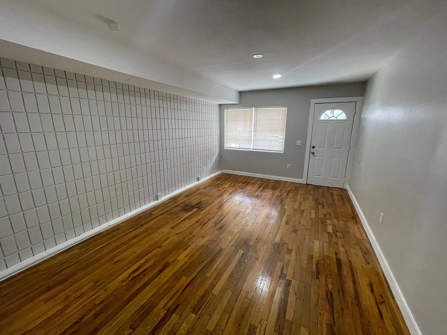 4 bed, 2.5 bath, $2,250 — Photo 2