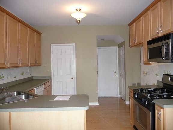 4th image of 24347 Leski Ln