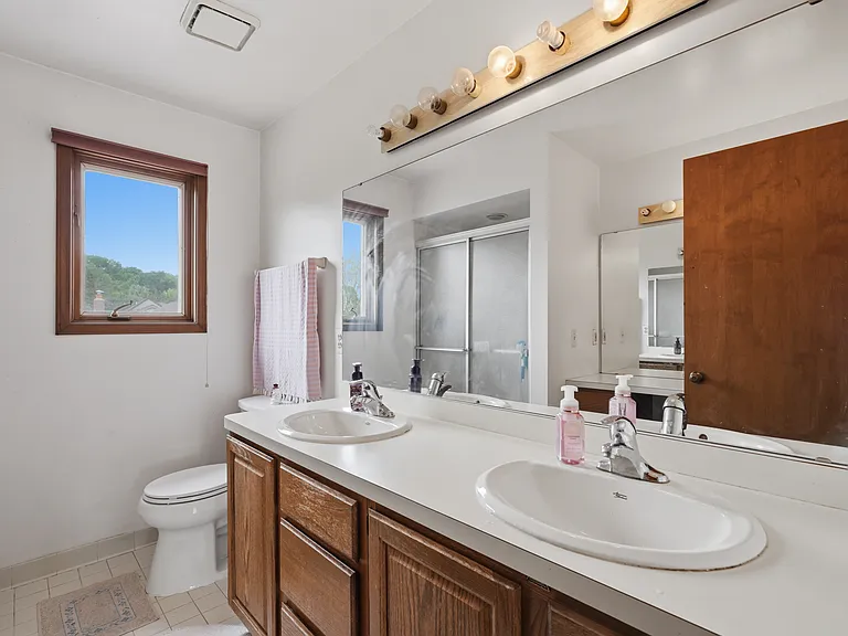 41605 Waterfall Rd — Photo 17