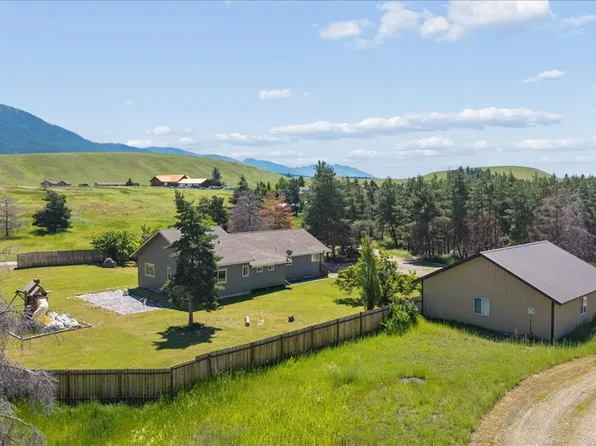 74 Berger Ln, Eureka, MT 59917