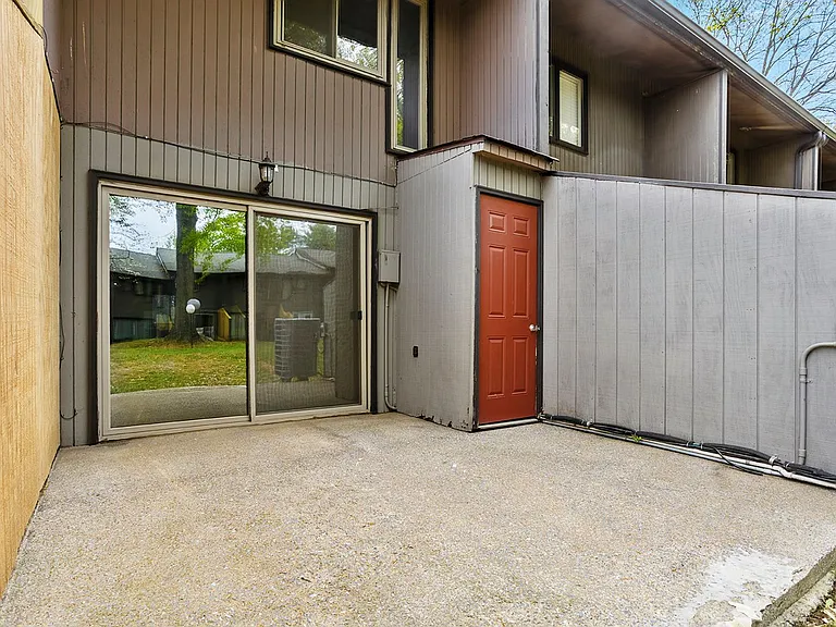 115 Beechnut St #A3 — Photo 26