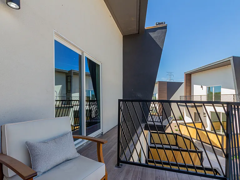 Sonoran Townhomes — Photo 22