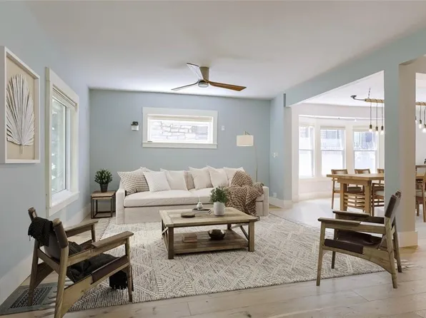 2810 Harrison St, Kansas City, MO 64109