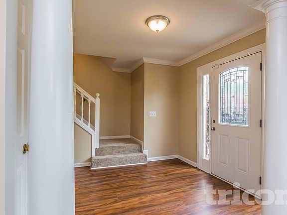 2nd image of 1471 Oakdale Rd