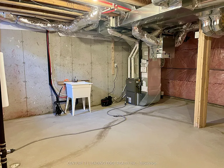 82 Avani Ave — Photo 27