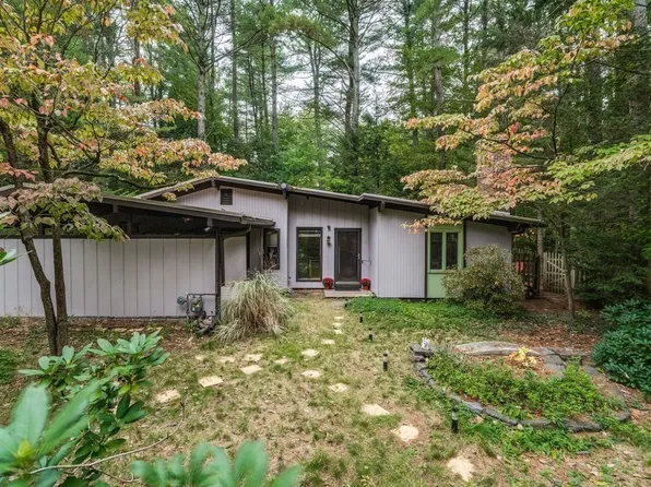 76 Stony Hill Rd, Amherst, MA 01002