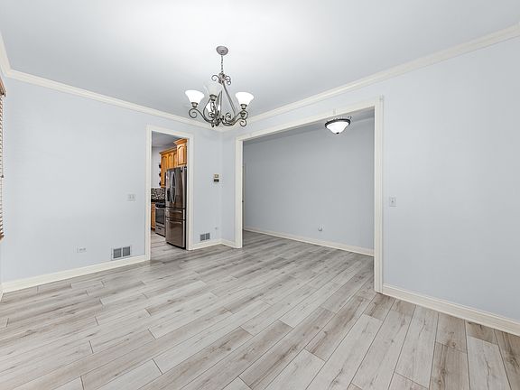4th image of 1213 Connamara Ct