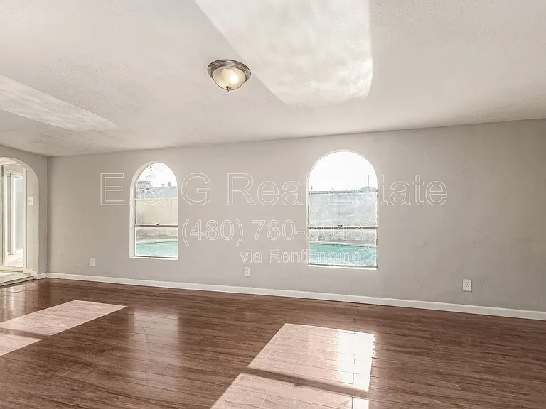 1708 N Daffodil St — Photo 9