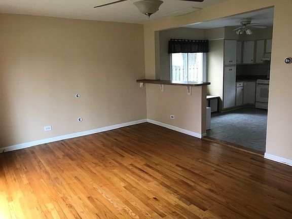 2nd image of 550 N Bierman Ave