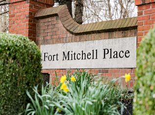 2226 Dominion Dr, Fort Mitchell, KY 41017
