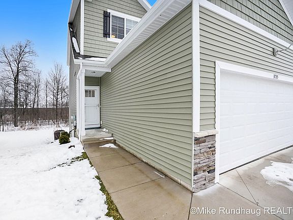 3rd image of 3735 Merriville Ct SE #0