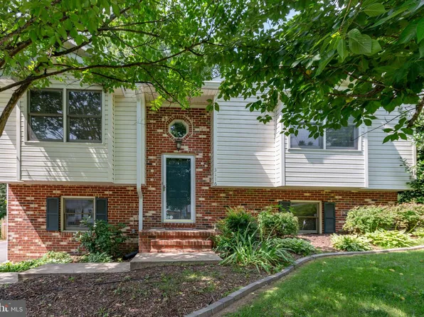 3116 Brown Hill Dr, Fredericksburg, VA 22408