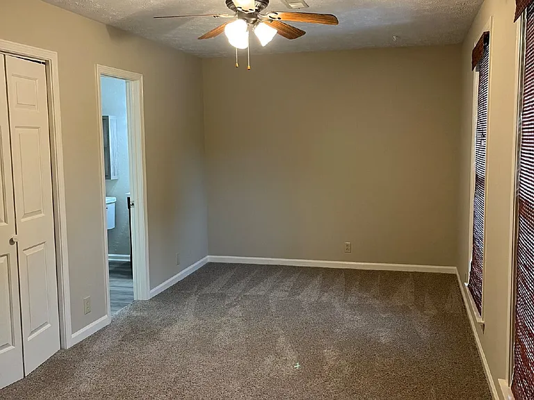 3195 Trails End Ln — Photo 15