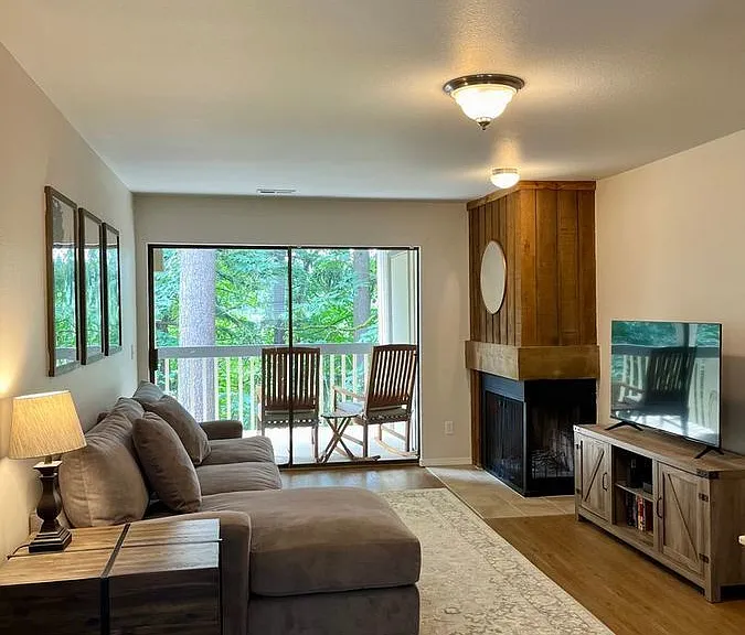 10819 NE 37th Pl #224 — Photo 4