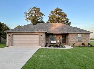 905 SE 7th St, Walnut Ridge, AR 72476