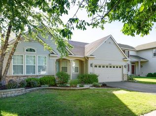 2132 Lindsay Dr, Naperville, IL