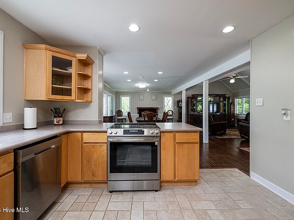 4th image of 5616 Gondolier Drive