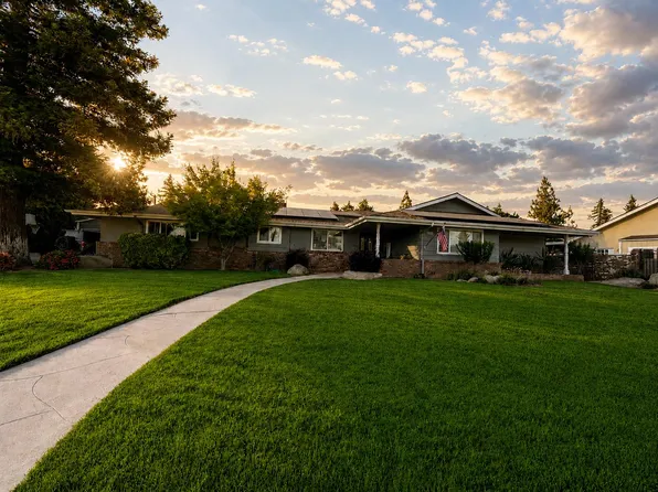8323 E Sanders Ct, Fresno, CA 93737
