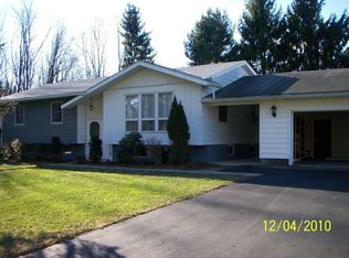 5 Tin Horn Ln, Claverack, NY 12513