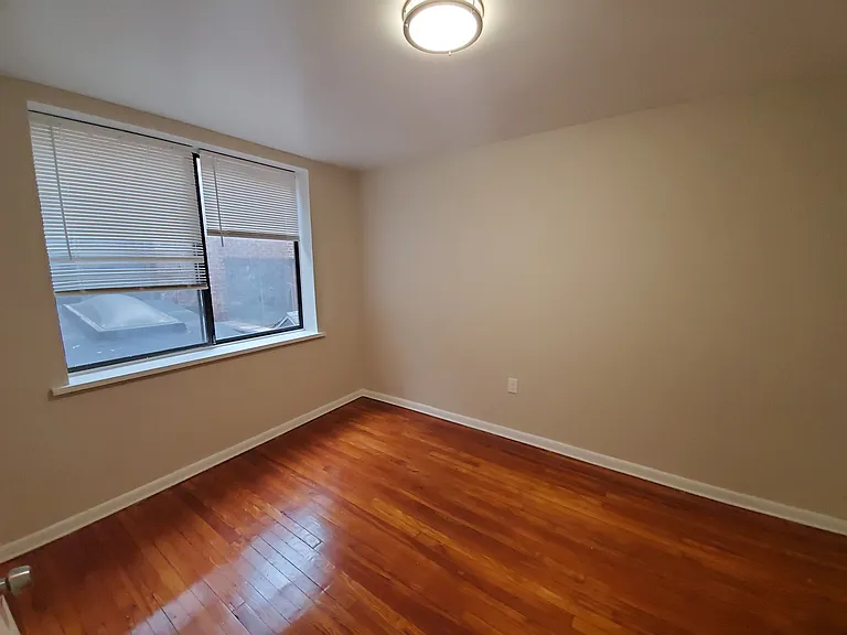 306 Main St #6 — Photo 17