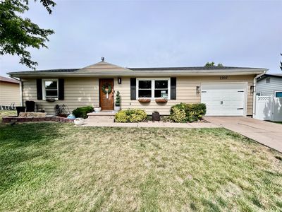 2707 Colleen Ave, Dodge City, KS, 67801