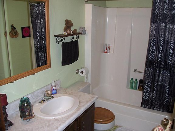 5th image of 4214 Spruce Hills Dr