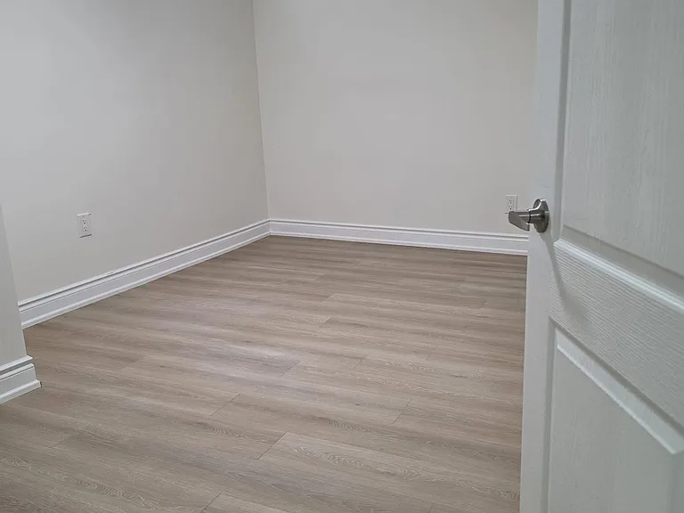 189 Vodden St W — Photo 8