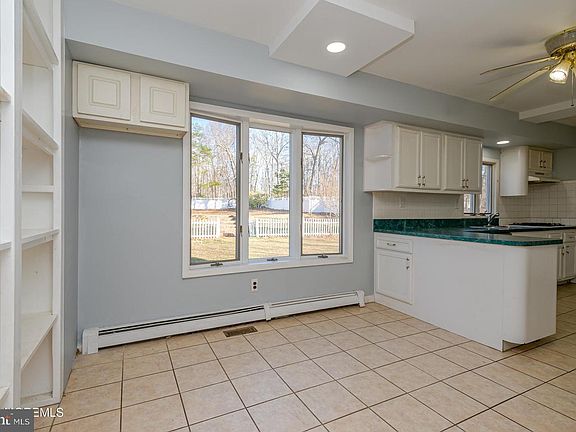 2nd image of 878 Green Valley Rd