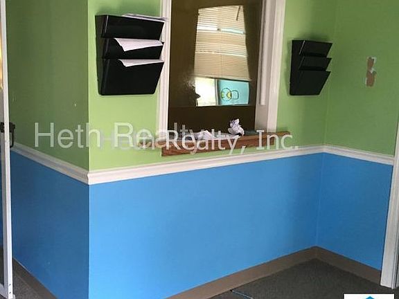 2nd image of 5571 Playa Way
