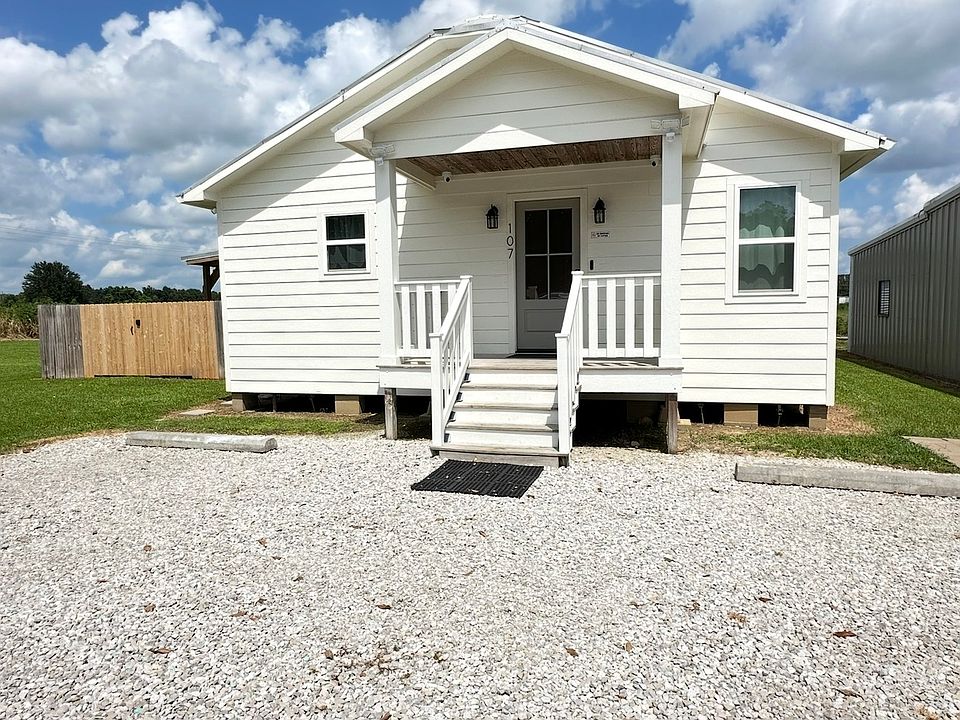 1st image of 107 Redfish Ln