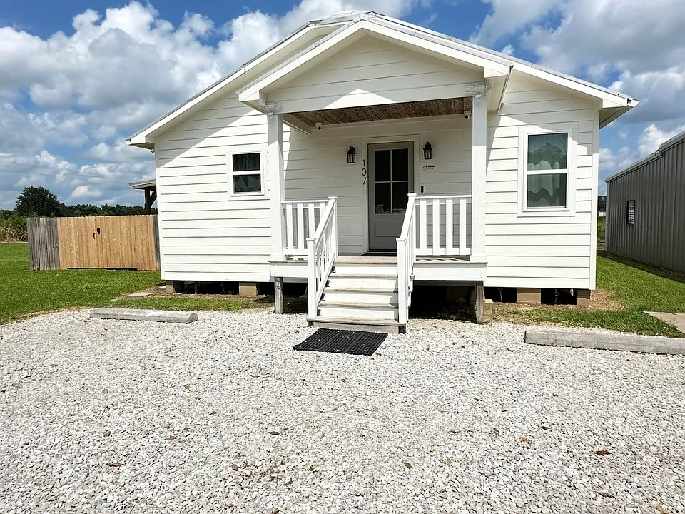 107 Redfish Ln