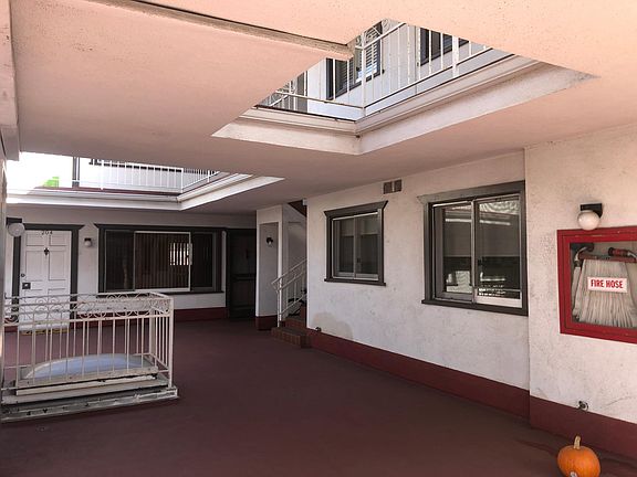 2nd image of 1901 6th St APT 203