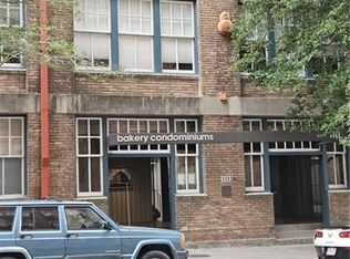1111 S Peters St APT 206, New Orleans, LA 70130