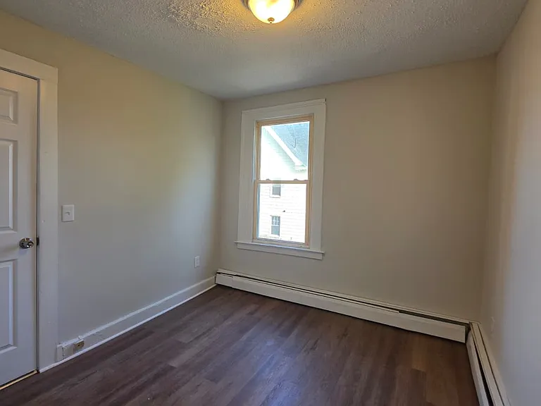 312 Davenport Ave #2 — Photo 9