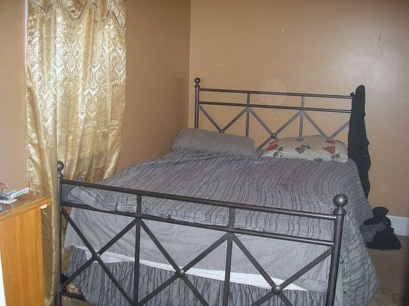 1st floor bedroom/office