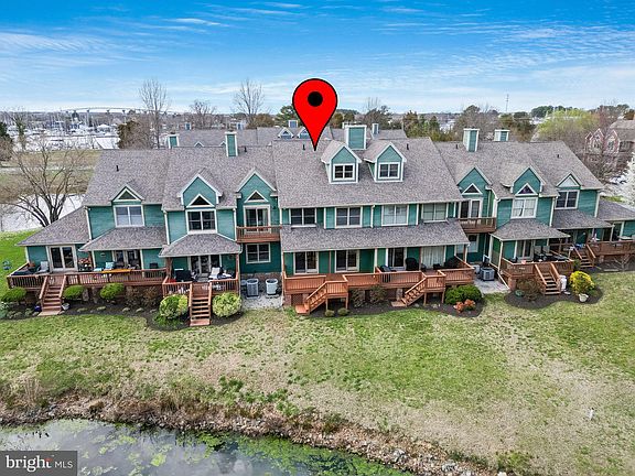 4th image of 14412 Paddington Ct #142