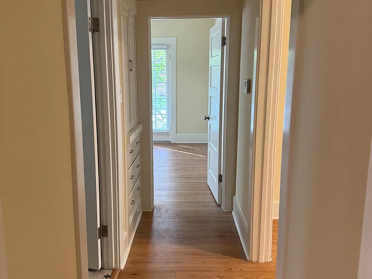 428 N Jackson St — Photo 12